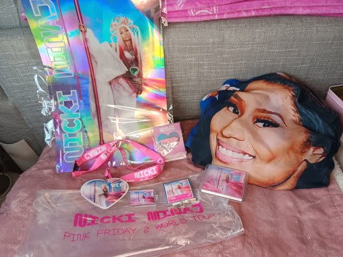 Official nicki minaj - official,